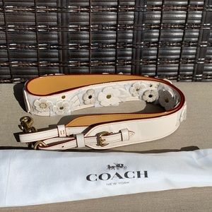 Coach Tea Rose Crossbody Strap White